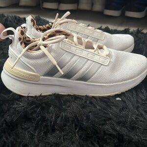 Women’s size 8 1/2 Adidas Cloudfoam Super